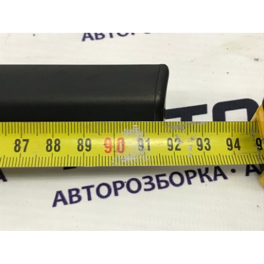 Уплотнитель стекла двери задний правый наружный L920mm VW Passat B6 Wagon 2005-2010 3C5839478B